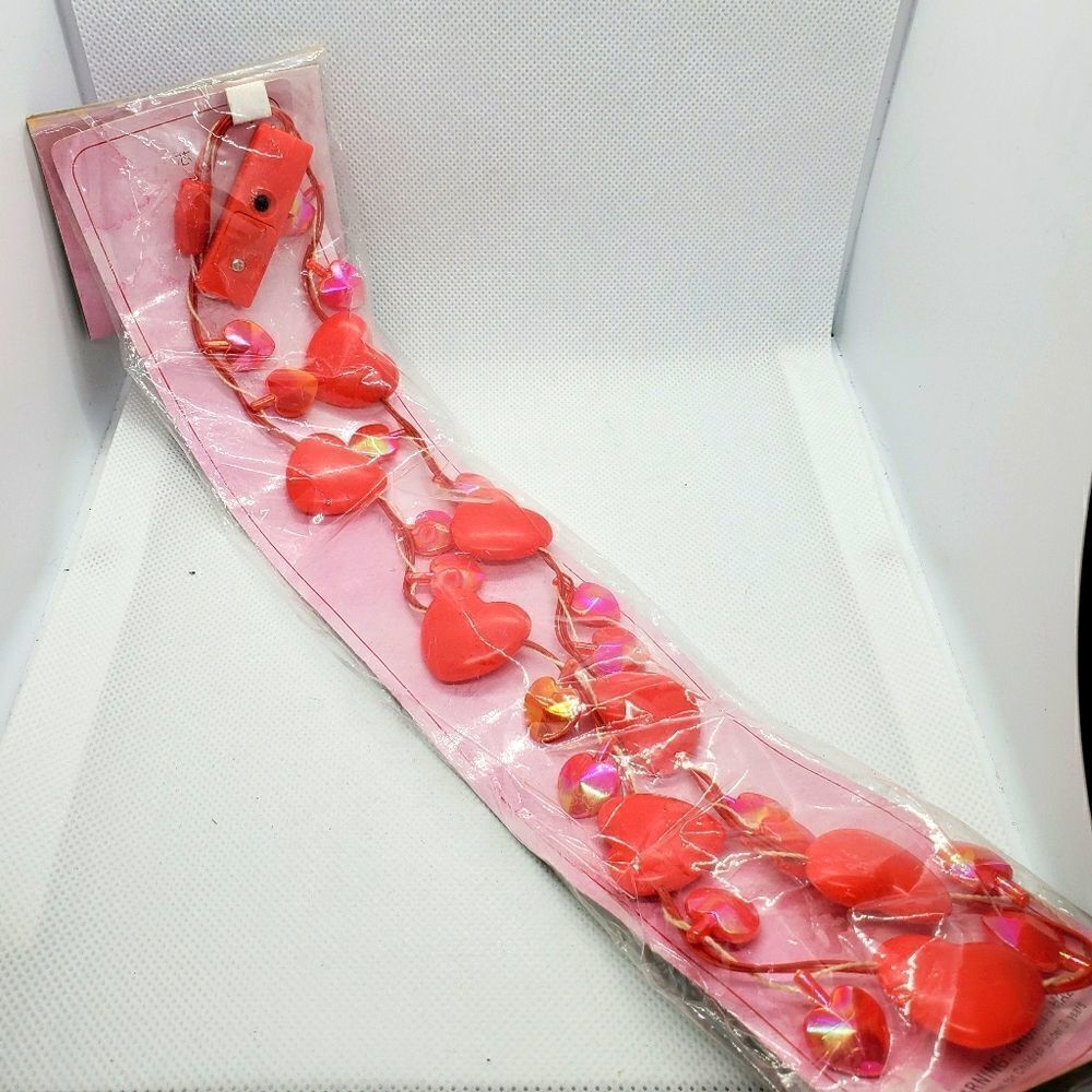 NWT Valentine's Day Necklace